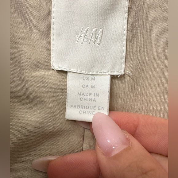 H&M neutral, plaid jacket - Picture 3 of 3